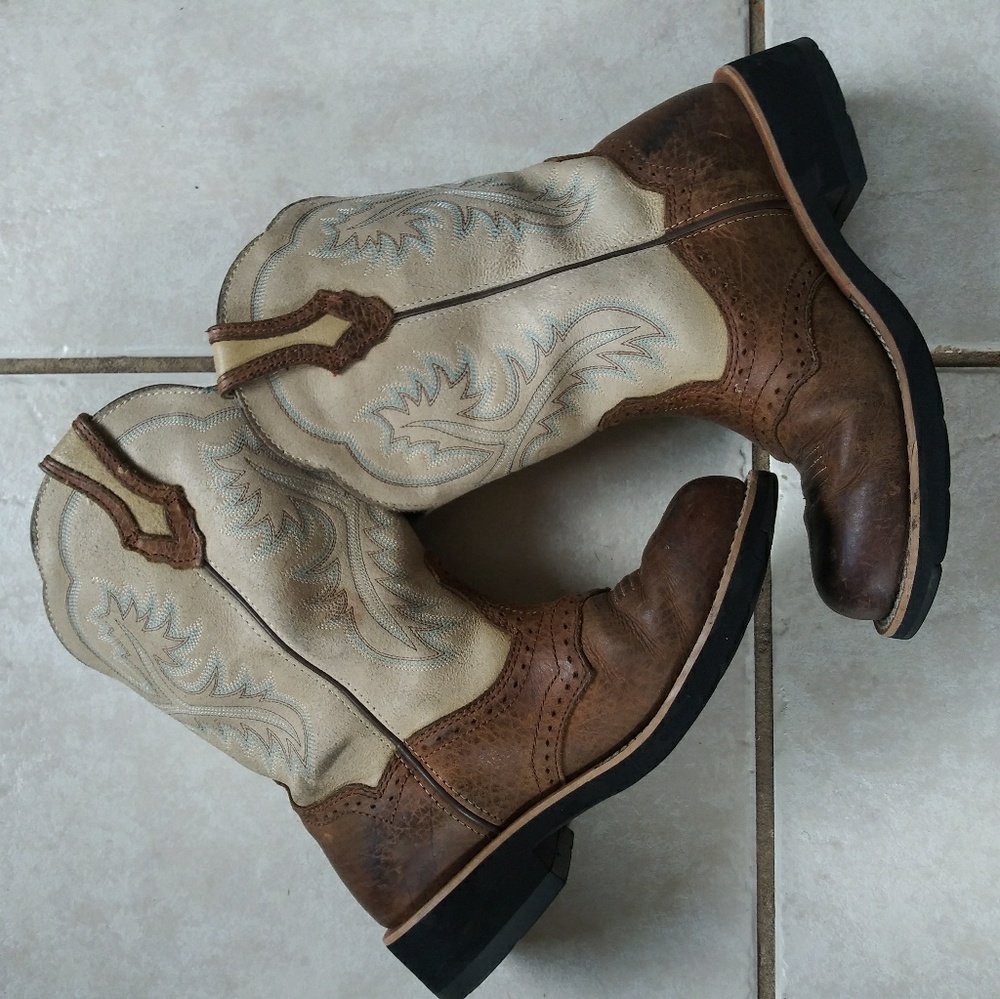 Ariat cowboy boots